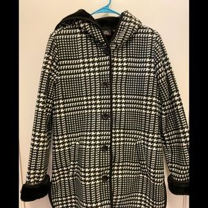 Ike behar Med. coat black/white